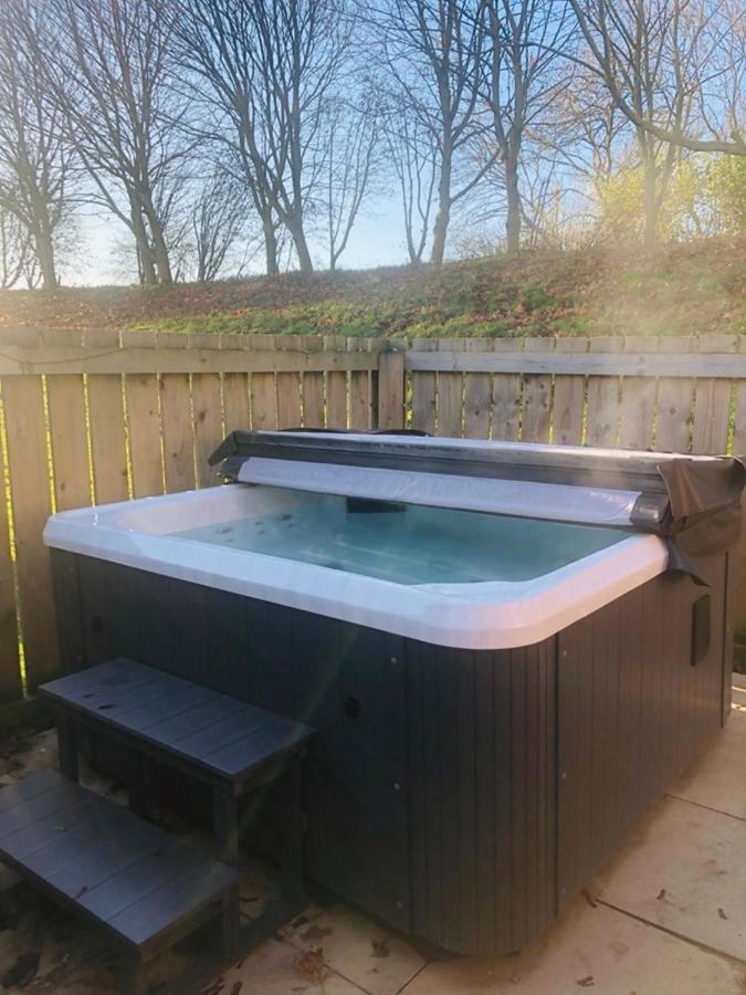 Stunning 3-Bed Hot Tub Lodge Northumberland Felton  Kültér fotó